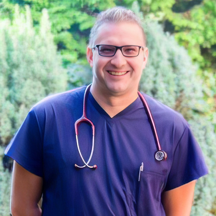 https://vetmanagersbg.com/wp-content/uploads/2024/07/US-boyan.jpg